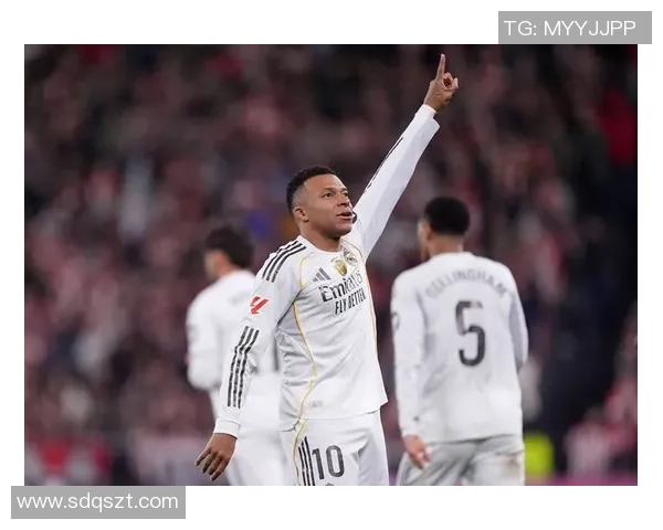 扛着皇马前行！26岁姆巴佩独造3球：年度暴烈65球 前面3大神太BUG